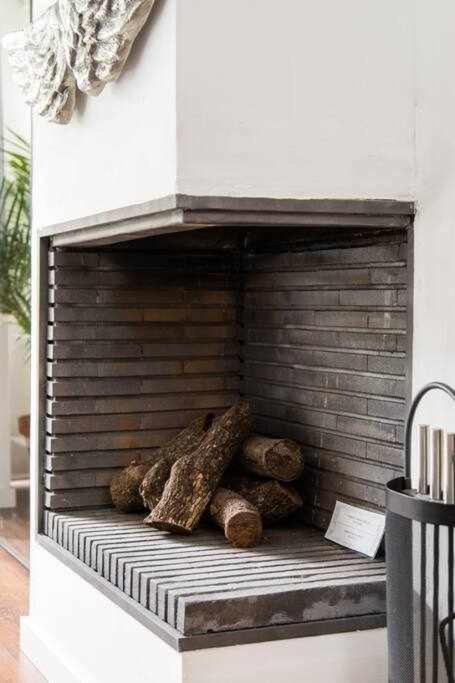 Lujoso Apartamento Con Patio En Triana Sevilla Экстерьер фото