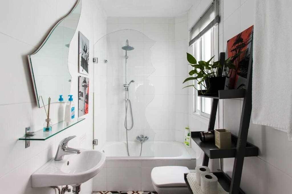 Lujoso Apartamento Con Patio En Triana Sevilla Экстерьер фото