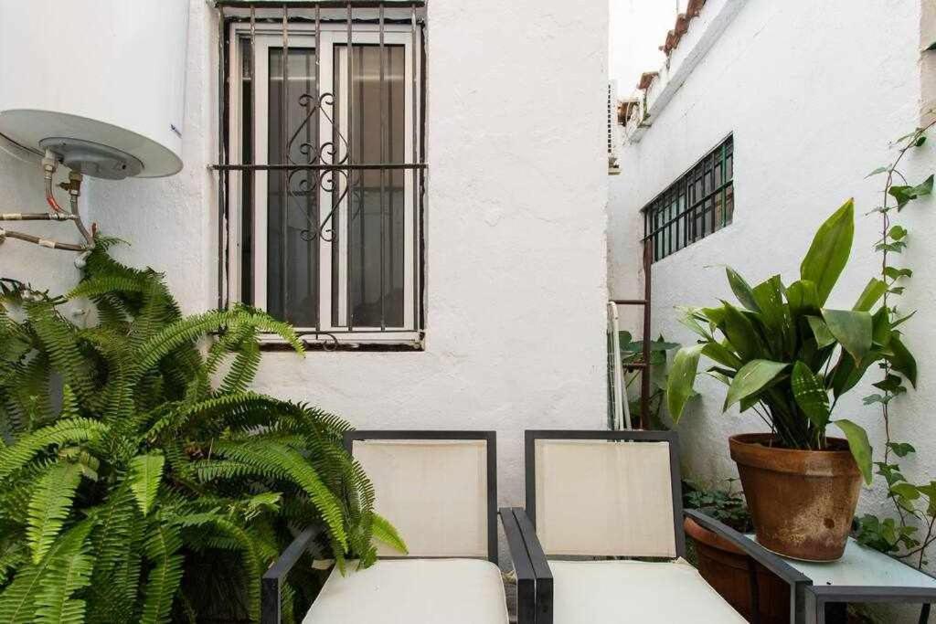 Lujoso Apartamento Con Patio En Triana Sevilla Экстерьер фото